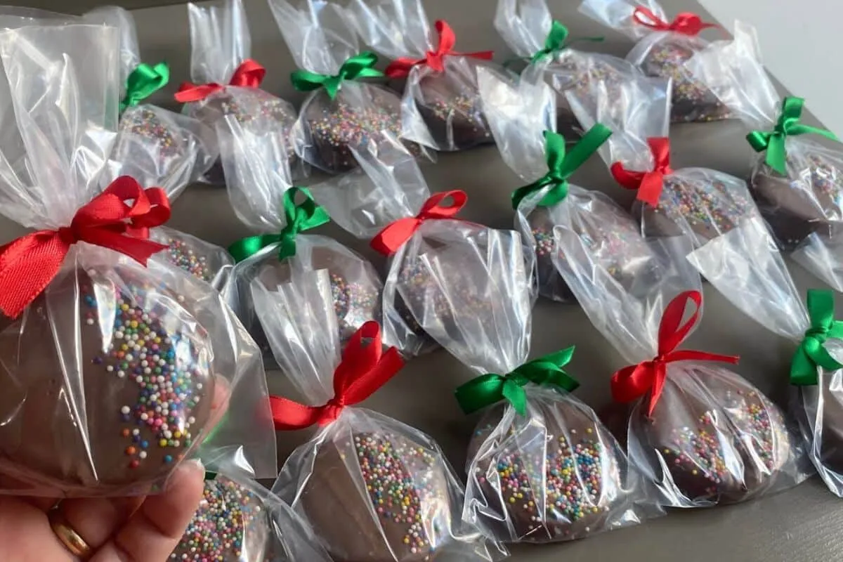 Alfajor de Natal: faça para a festa de fim de ano, só 3 ingredientes, fácil e rápido de fazer