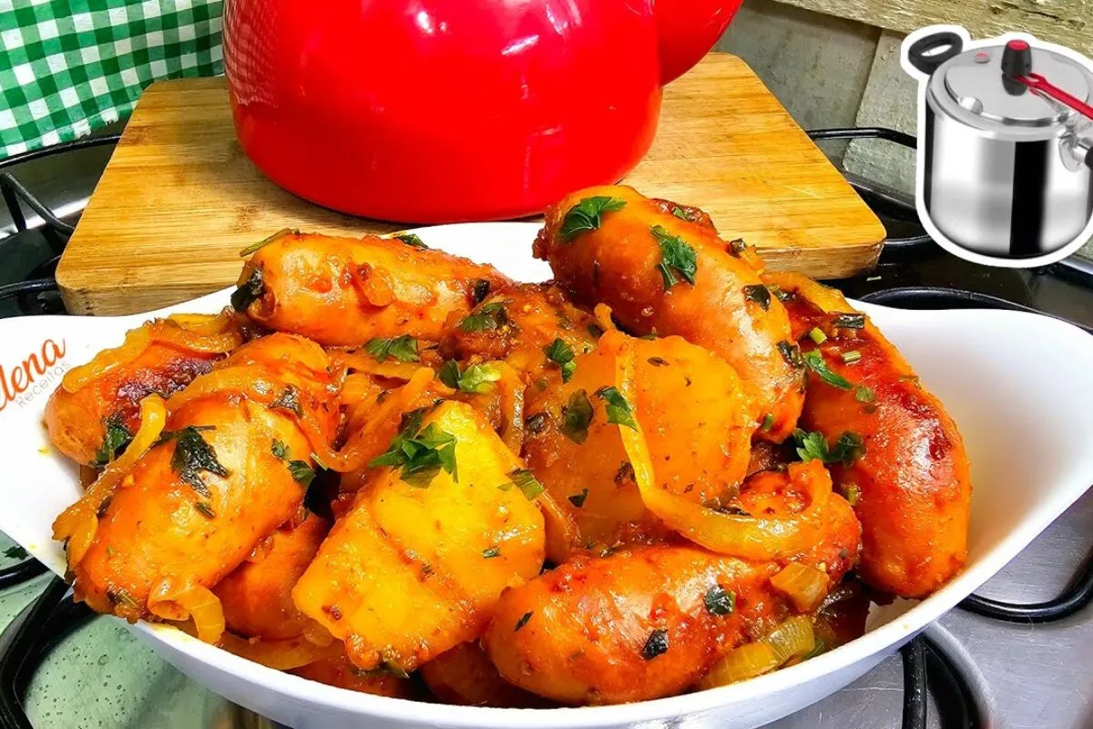 Almoço de uma panela só: rápido e fácil, linguiça com batata na pressão para o almoço