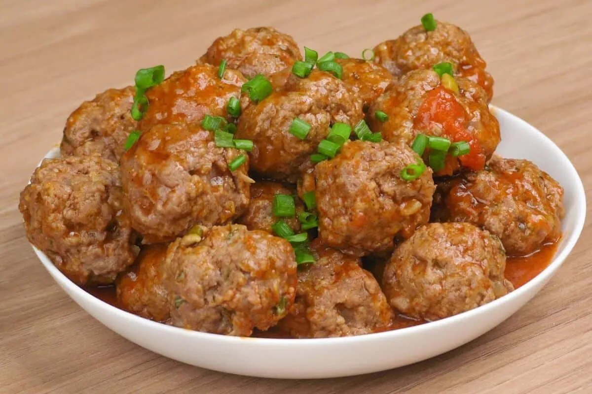 Almôndegas sem fritar: veja como preparar essa opção saborosa, suculenta e muito saudável