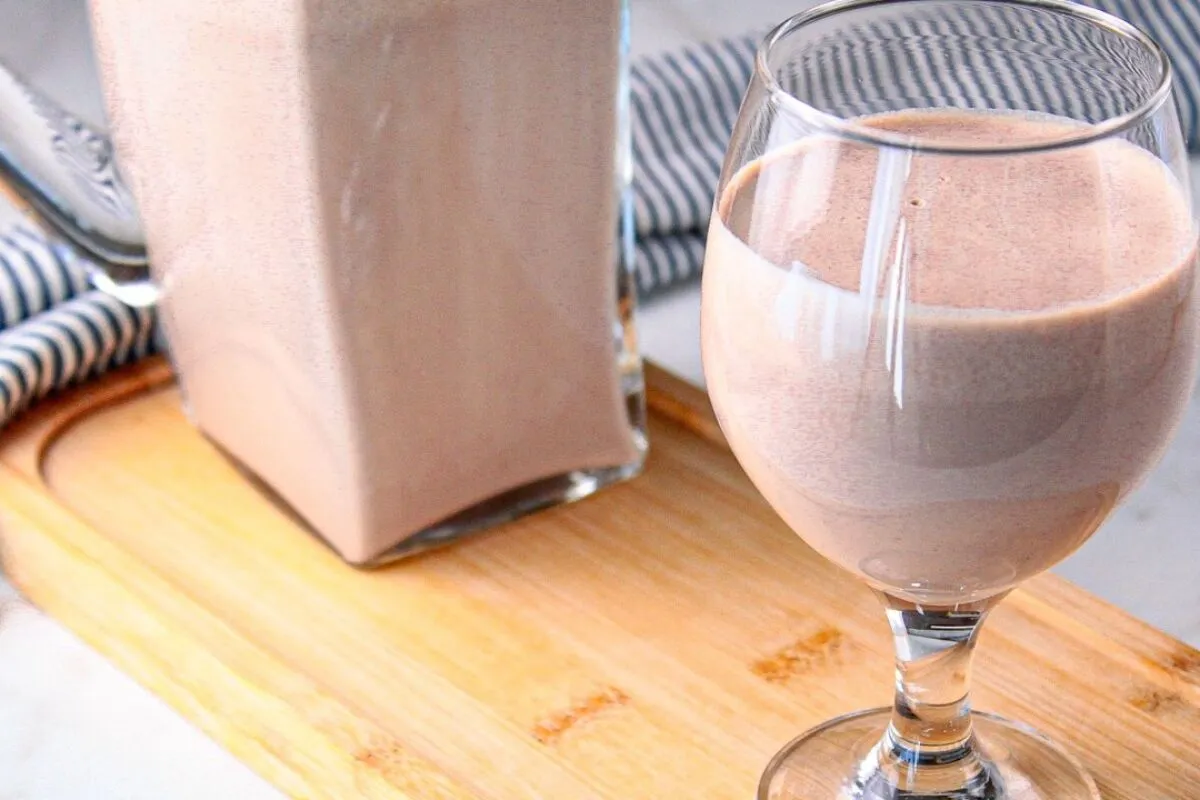 Amarula caseira com um segredo especial para ficar bem cremosa e com aquele sabor de licor famoso para você servir em ocasiões especiais