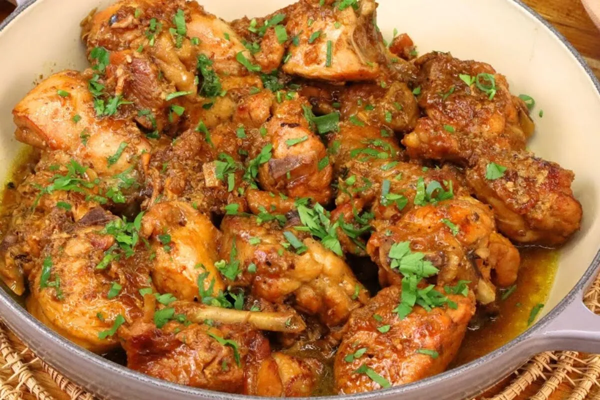 Aprendi a fazer um frango refogado de restaurante que fica perfeito e saboroso