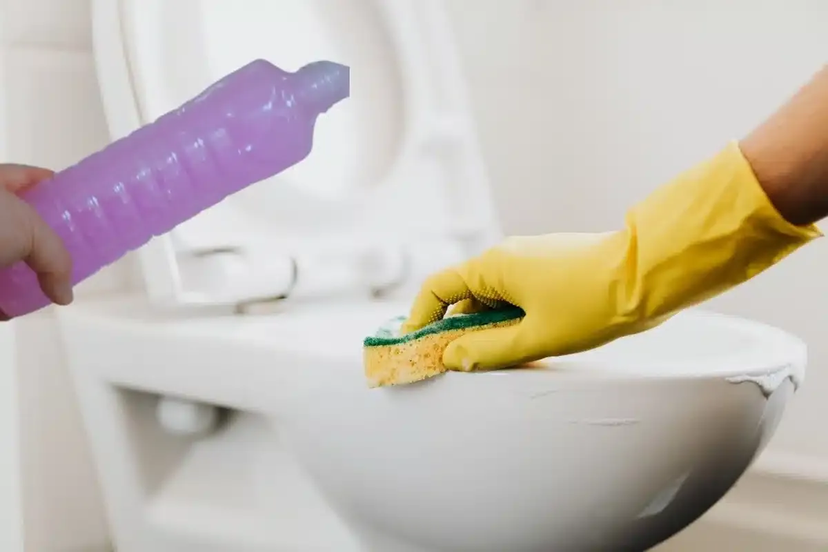 Aprendi a fazer um ótimo desinfetante caseiro muito concentrado e cheiroso