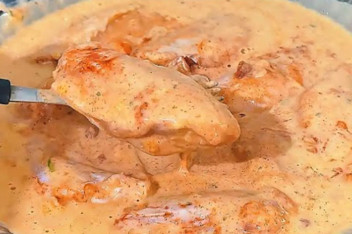 Asinha de frango crocante e empanada no creme, que fica tão gostosa que não vai sobrar nada