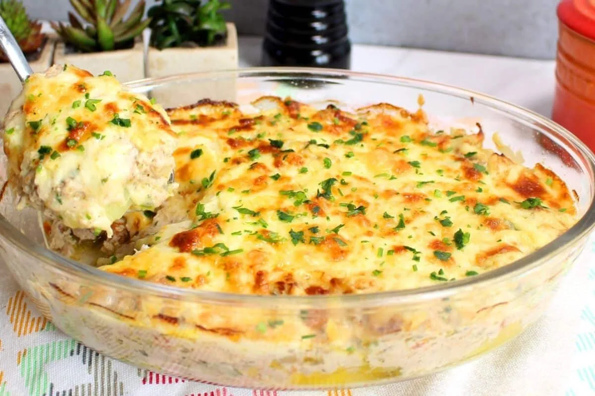 Atum gratinado com batata, econômico e delicioso, perfeito para um jantar bem gostoso