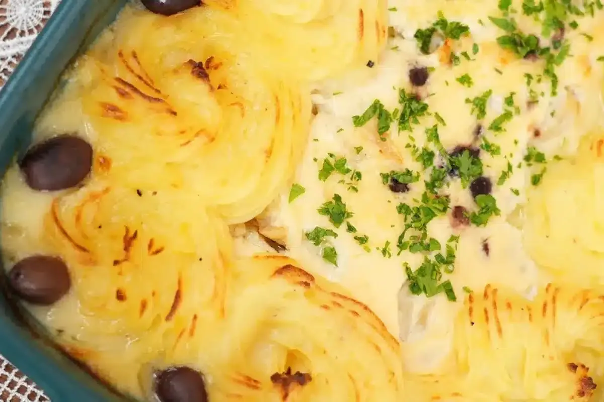 Bacalhau a zé do pipo econômico feito com polaca do alasca que fica perfeito para o seu almoço de fim de ano