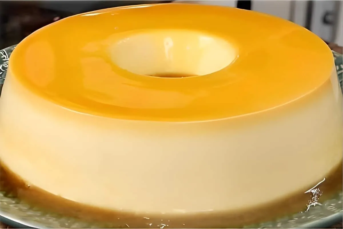 Bata esses 2 ingredientes no liquidificador e prepare um delicioso pudim prático e fácil