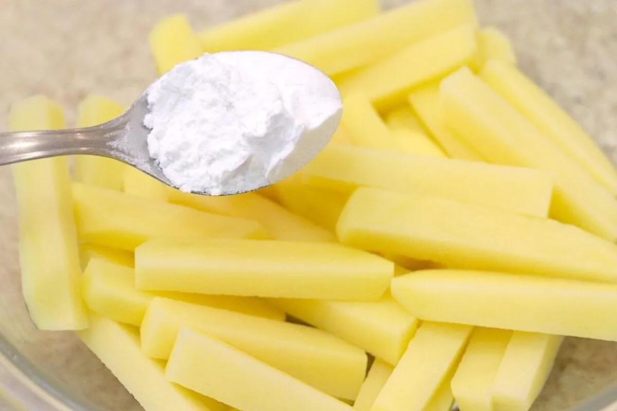 Batata frita de lanchonete: dá tempo de aprender esse segredo para o almoço de hoje ainda