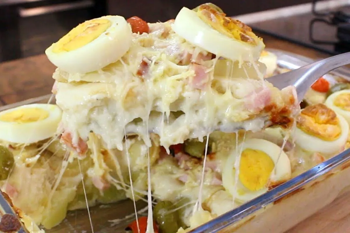 Batata portuguesa deliciosa para ser o prato principal do seu fim de semana