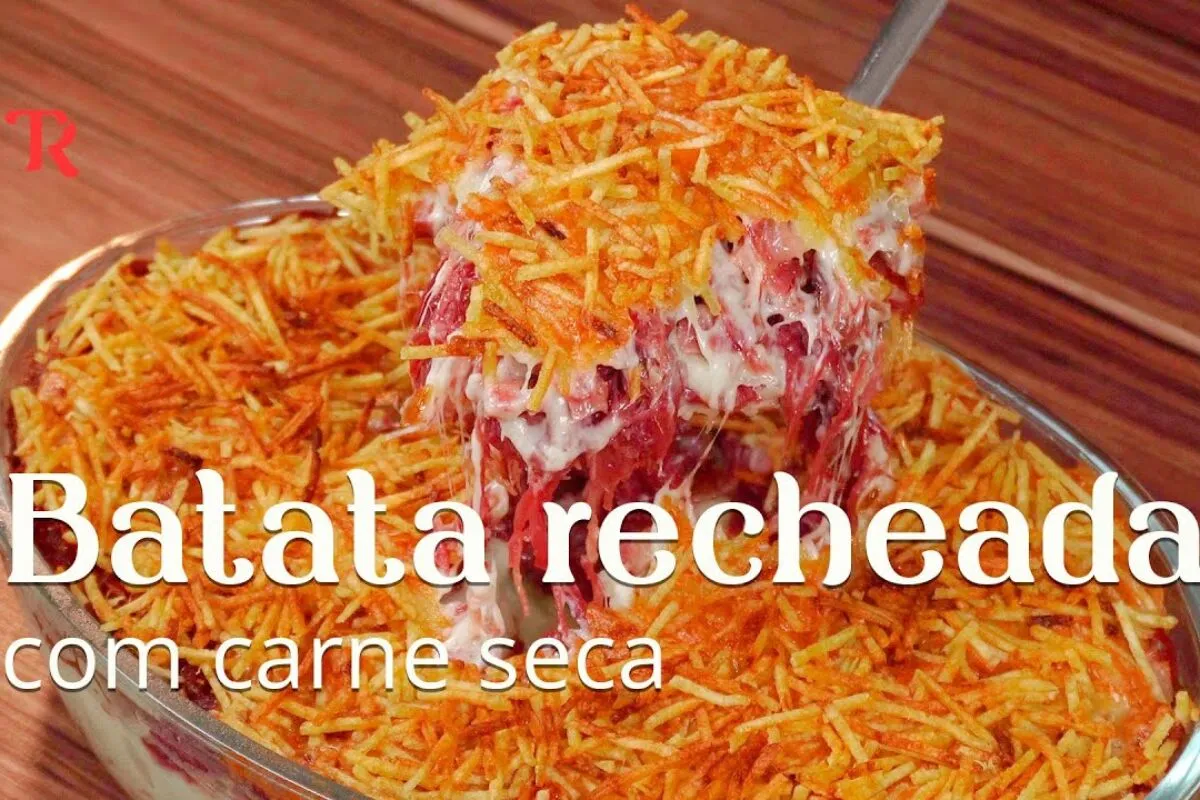 Batata recheada com carne seca para surpreender a todos com muito sabor e praticidade