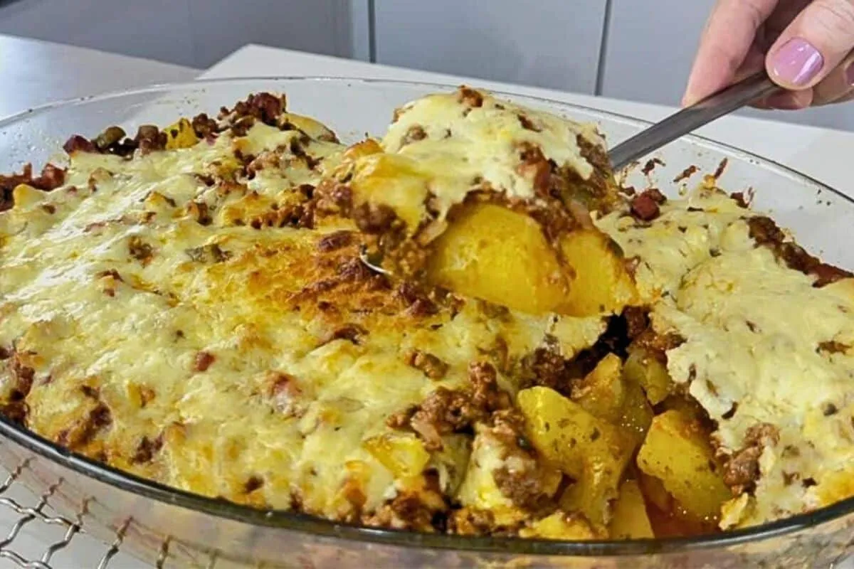 Batata recheada: surpreenda no almoço com esta versão incrível, fácil e deliciosa que todos vão amar