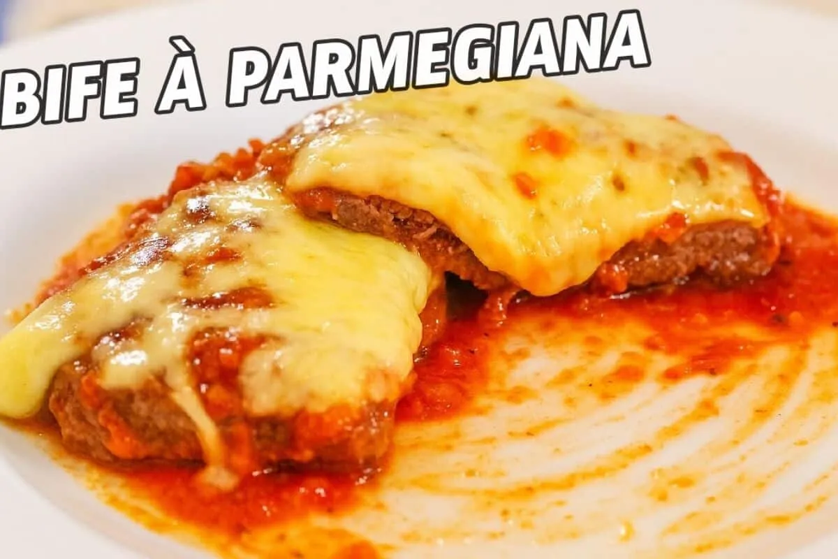 Bife à parmegiana perfeito, temperado na medida certa e sem ficar gorduroso