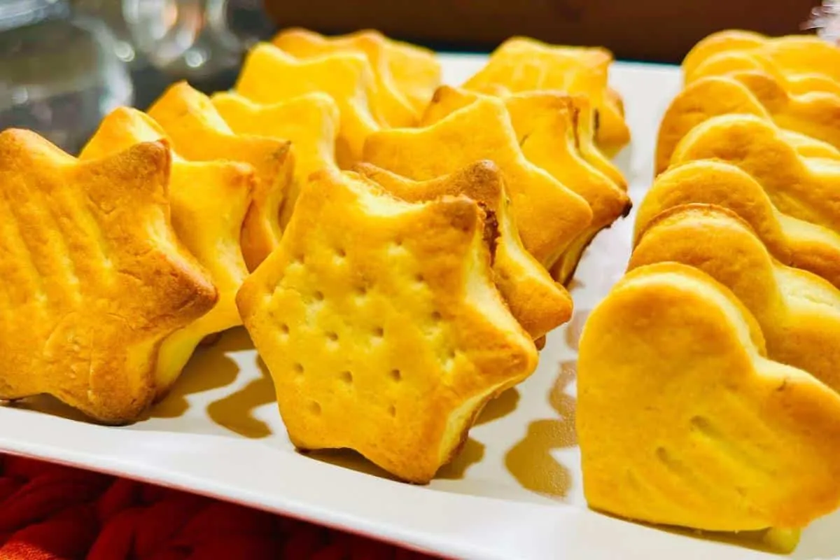 Biscoitinho amanteigado simples com ingredientes que você já tem no armário