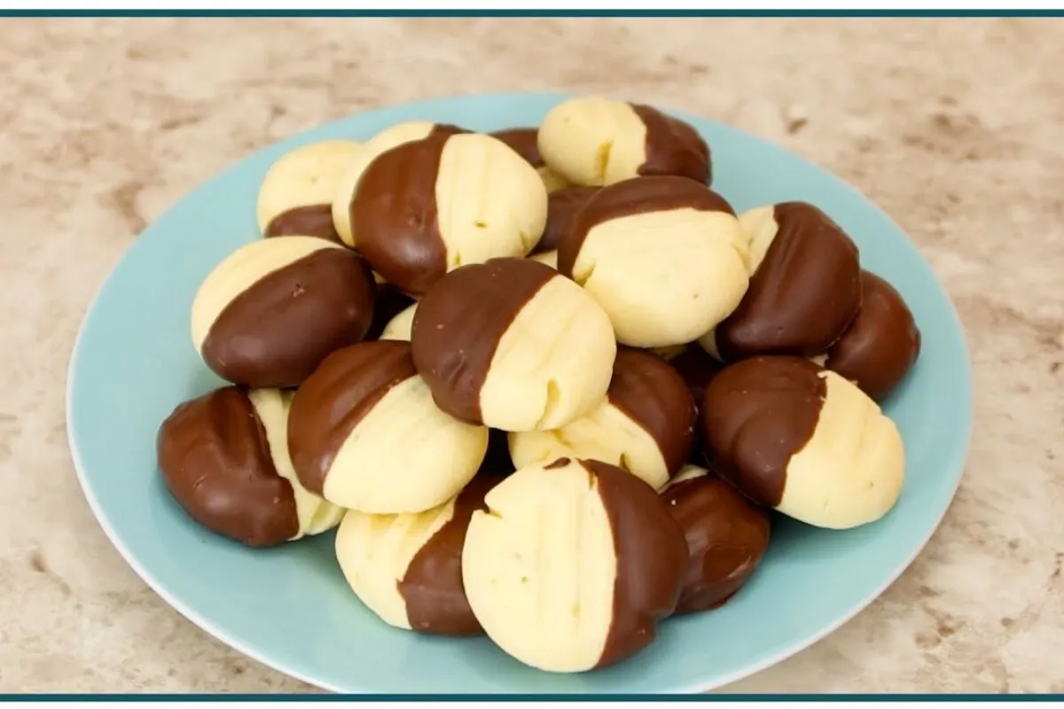 Biscoitinho com chocolate de padaria, uma delícia crocante que derrete na boca