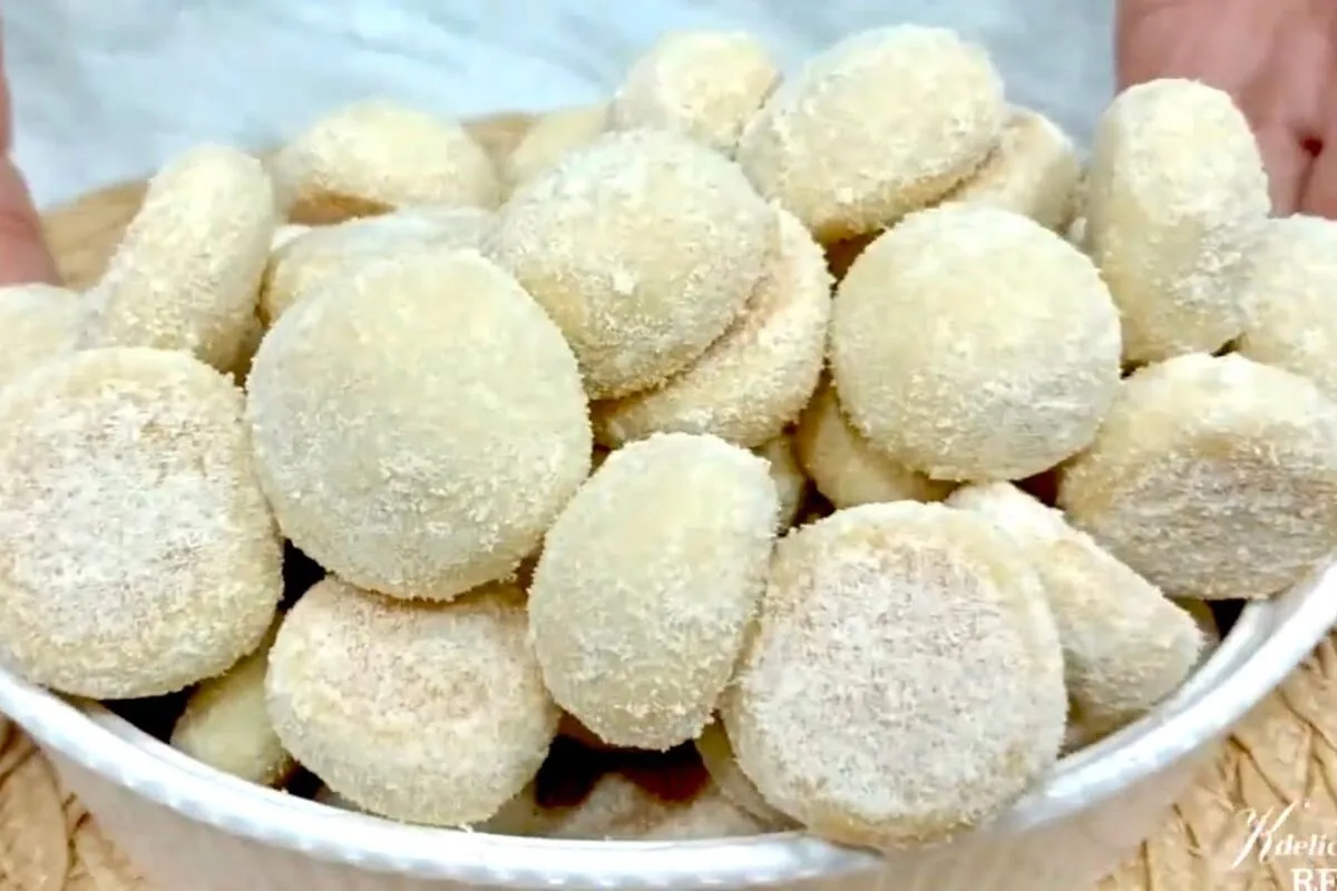 Biscoitinhos de ninho, que derretem na boca e são excelentes para vender ou servir com um cafezinho