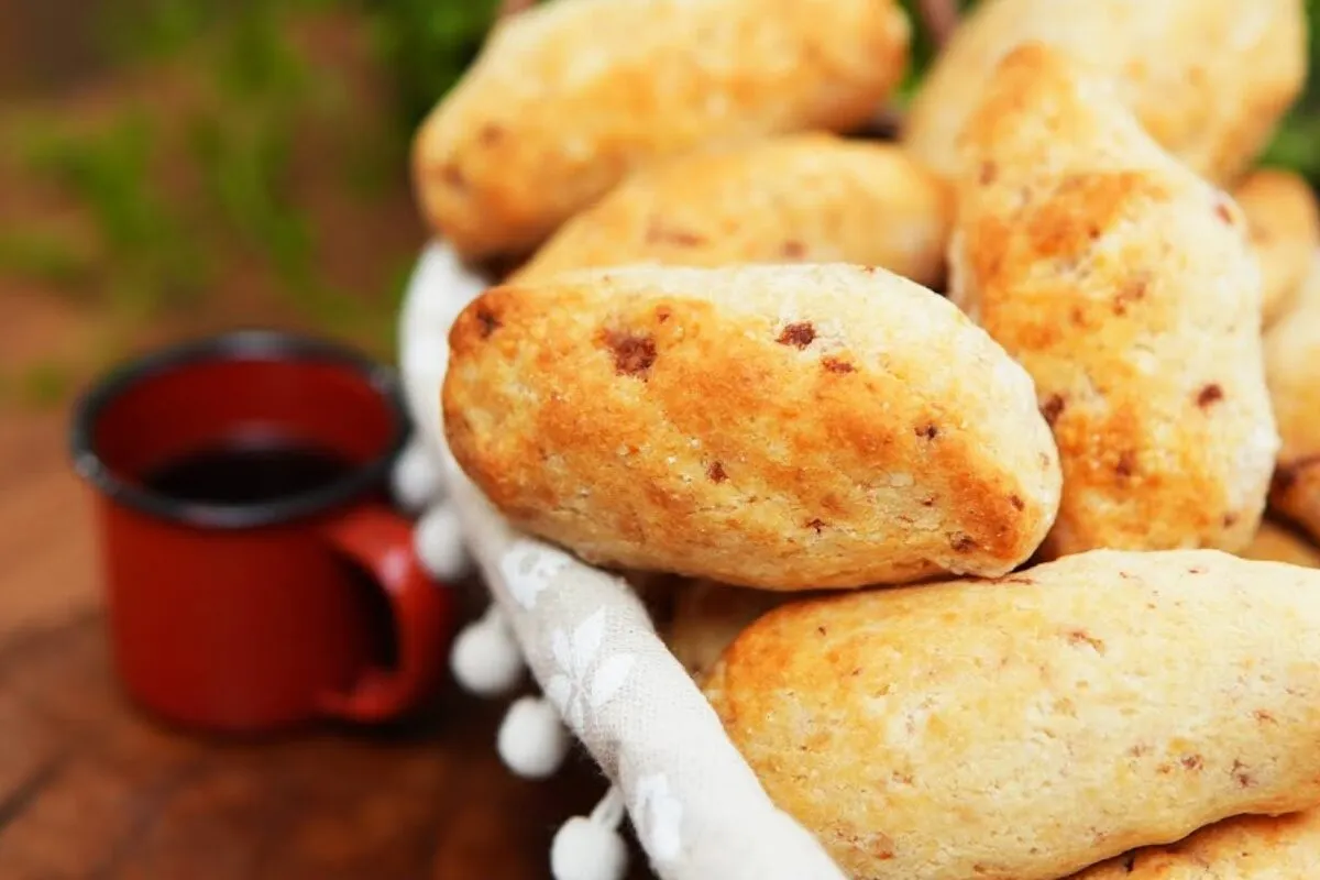 Biscoito caipira de polvilho com ingredientes simples que fazem toda diferença no resultado