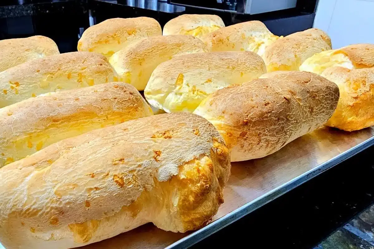 Biscoito caipira para o café com casquinha crocante e macio por dentro