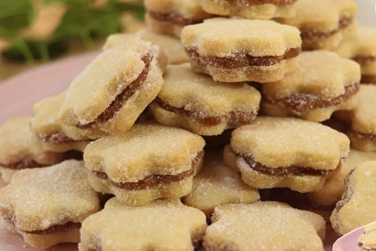 Biscoito casadinho de doce de leite que derrete na boca e rende bastante