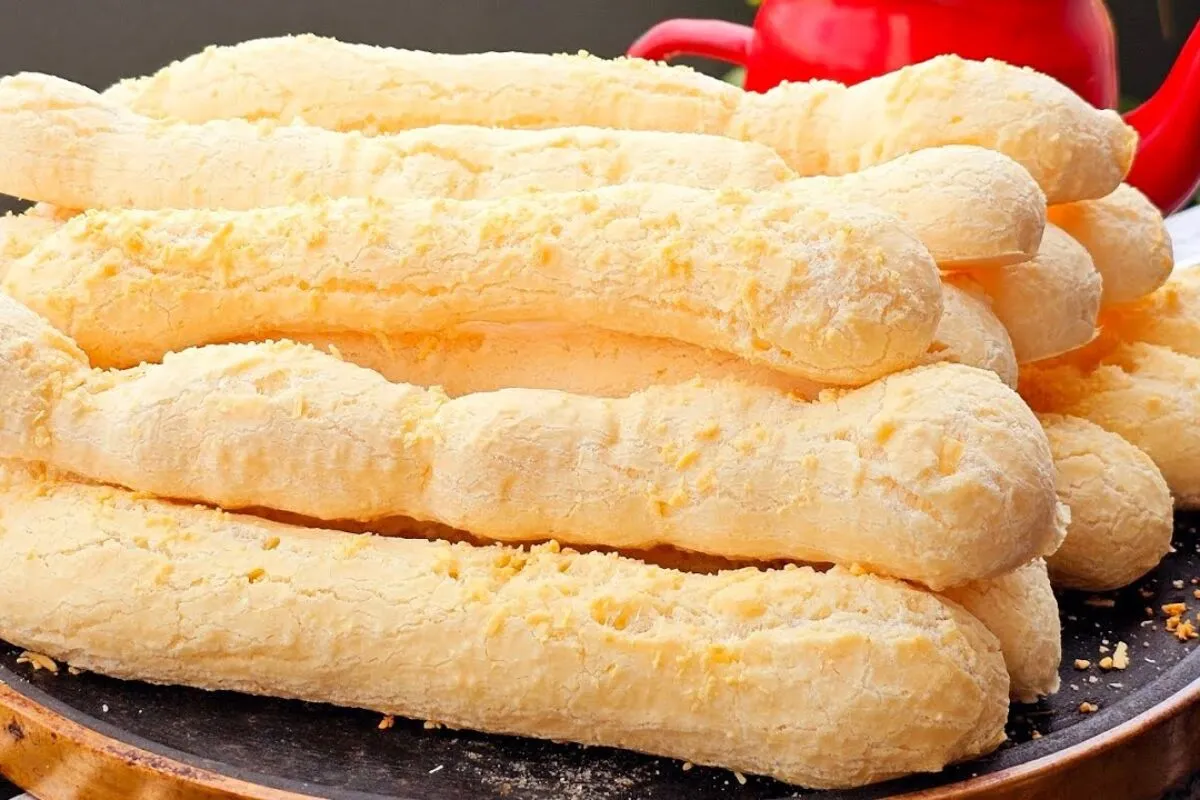 Biscoito de polvilho assado (Peta): biscoito de polvilho assado crocante e delicioso para o seu café