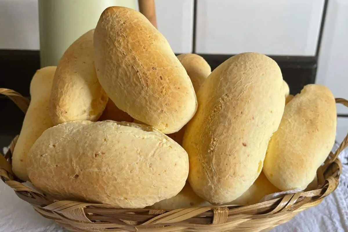 Biscoito de polvilho com creme de leite da vovó que fica perfeito para o café ou lanche da tarde