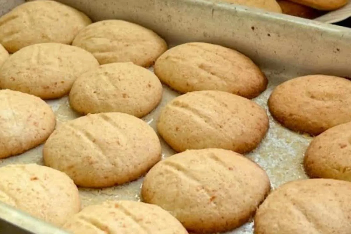Bolacha caseira da fazenda: desmancha na boca e fica uma delícia com um cafezinho