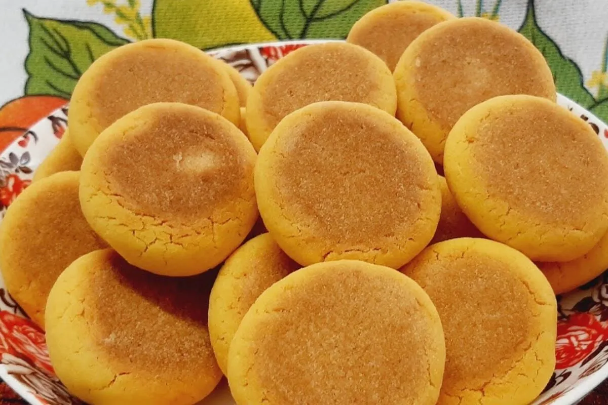 Bolacha de milho verde: receita da roça direto para sua mesa do café