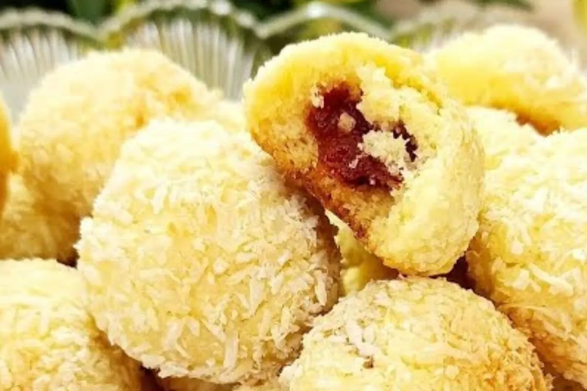 Bolachinha de coco com goiabada: irresistível e desmancha na boca