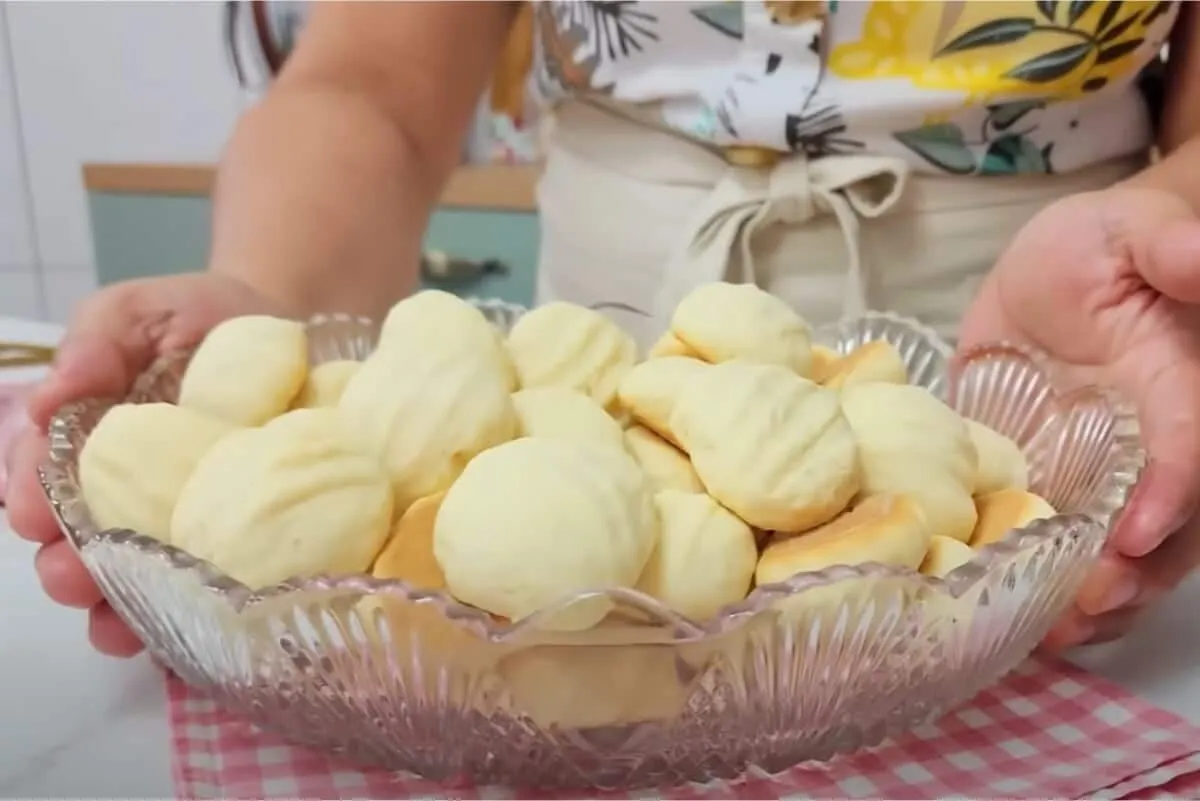 Bolachinha de nata derrete na boca e leva poucos ingredientes