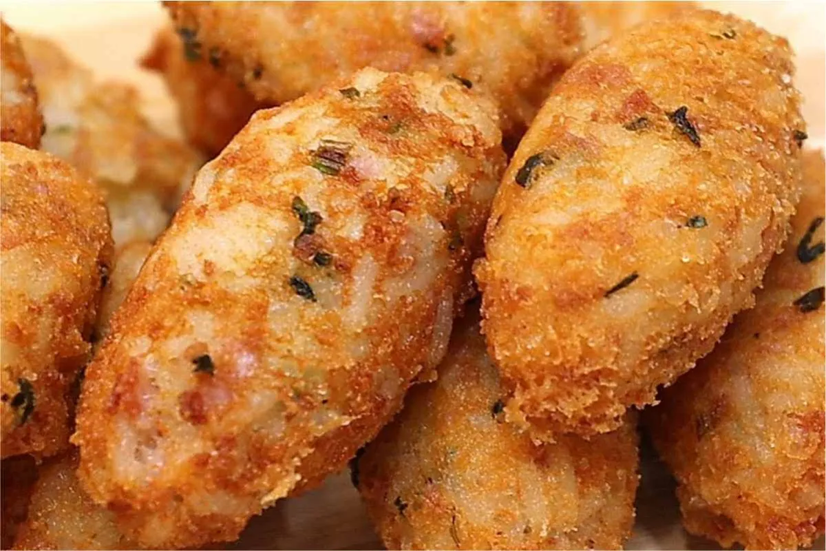 Bolinho de arroz da vovó sequinho e muito saboroso venha conhecer