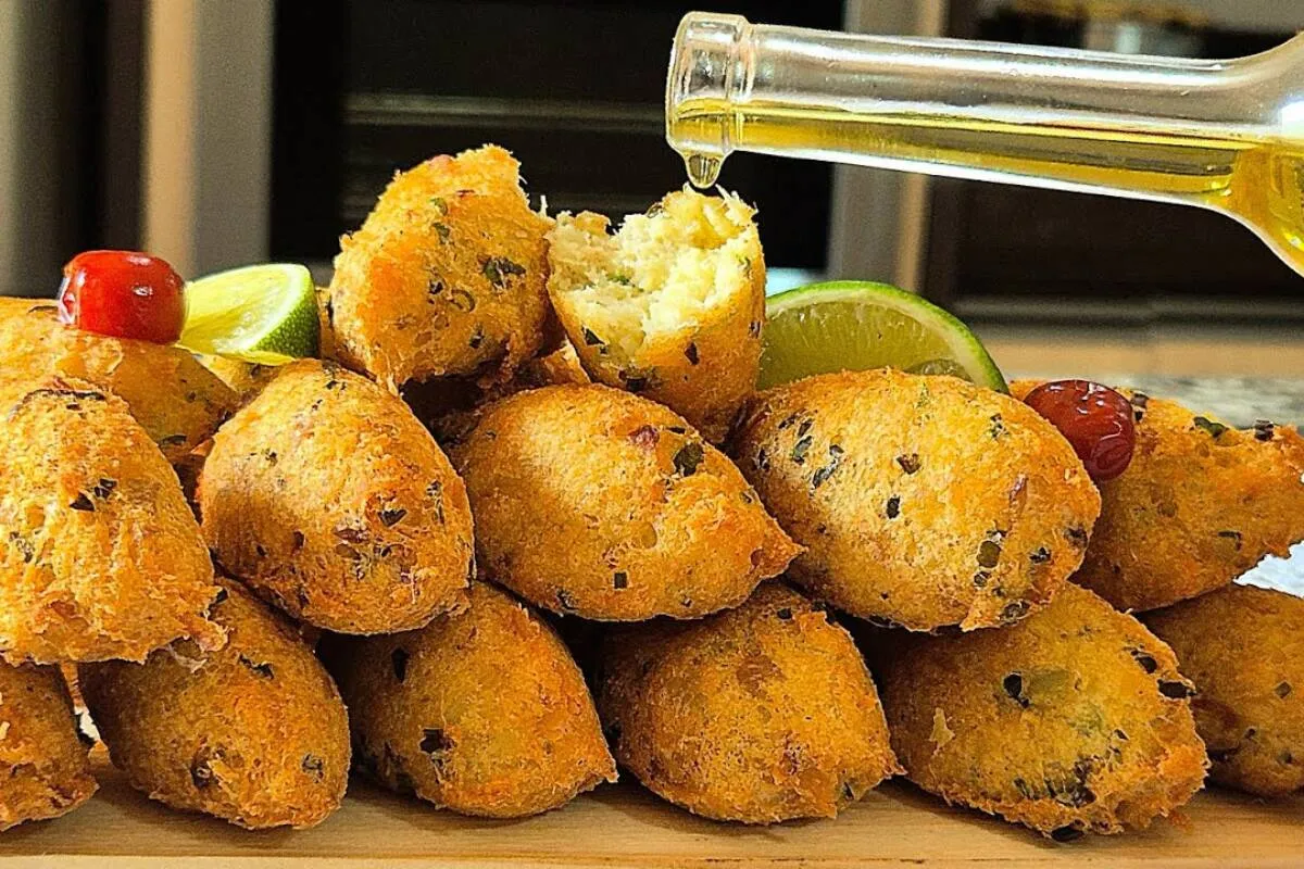 Bolinho de bacalhau de boteco: ótimo para aproveitar a época do ano