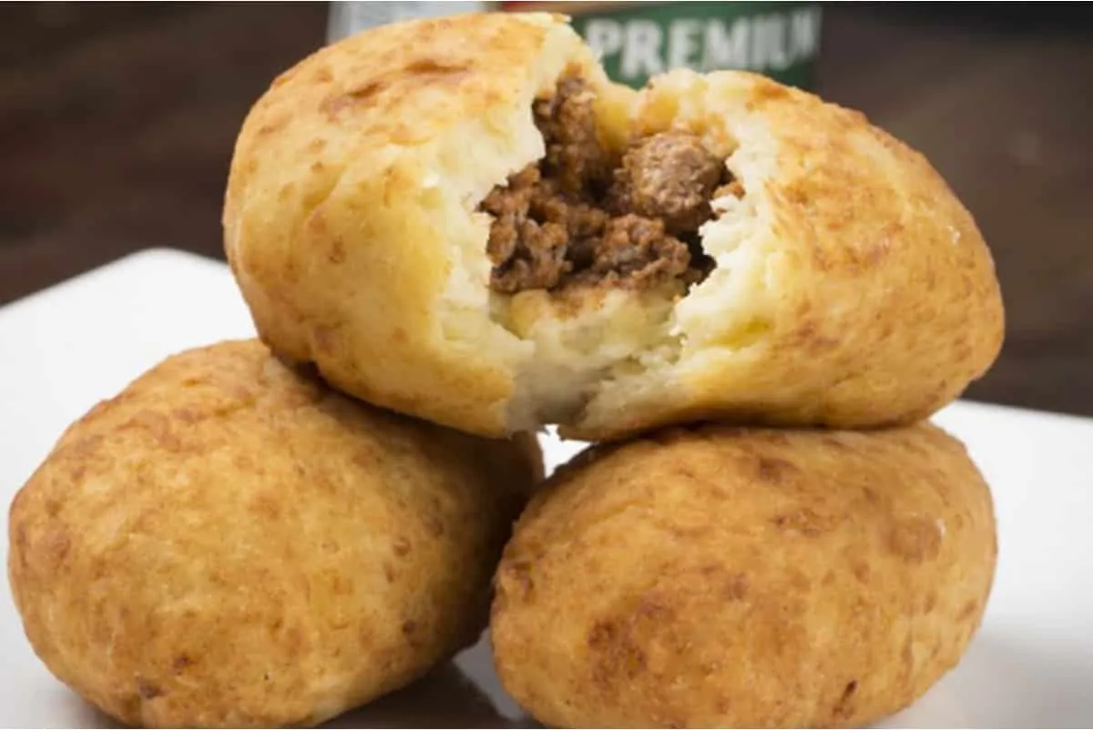 Bolinho de batata com carne moída receita tradicional igual fazem na roça