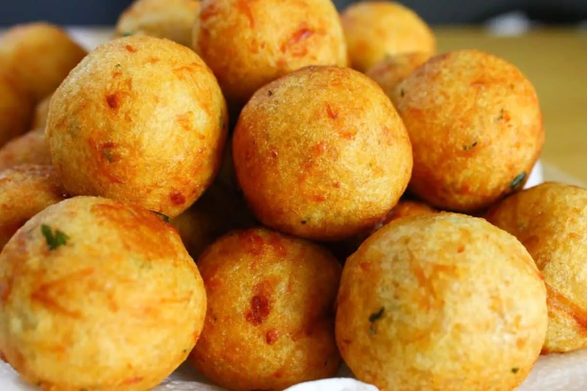 Bolinho de batata com frango muito fácil de fazer e a vontade é não parar de comer