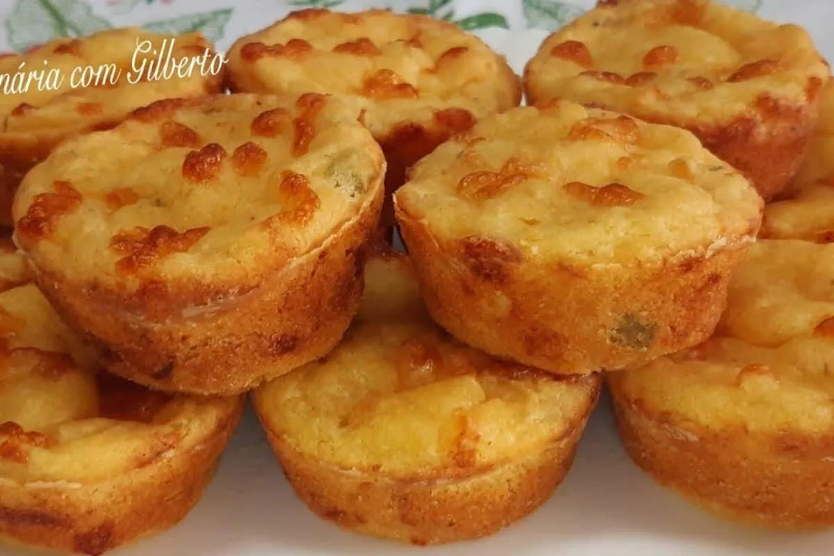 Bolinho salgado sem trigo: aprenda a fazer essa delícia sem ovos que é perfeita para quem faz dieta e quer substituir o jantar