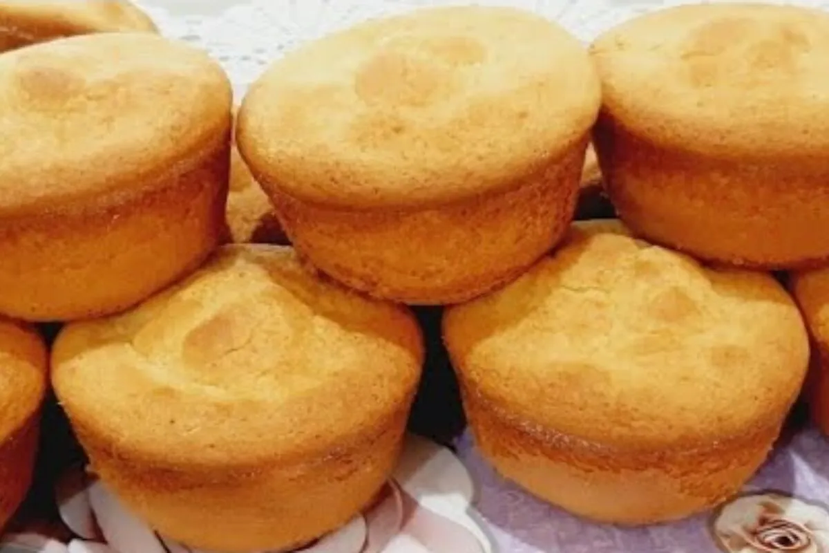 Bolinhos de batata doce sem trigo e sem glúten, fofinhos e perfeitos para um café da manhã saudável