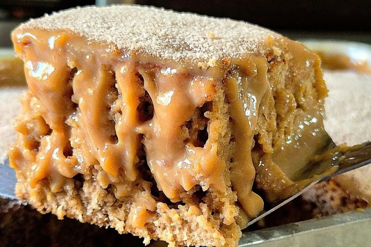 Bolo churros de doce de leite muito fácil, fofinho e com recheio cremoso