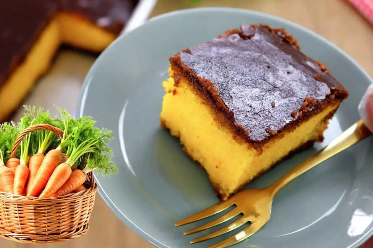 Bolo de cenoura sem farinha com cobertura crocante de chocolate e massa bem fofinha