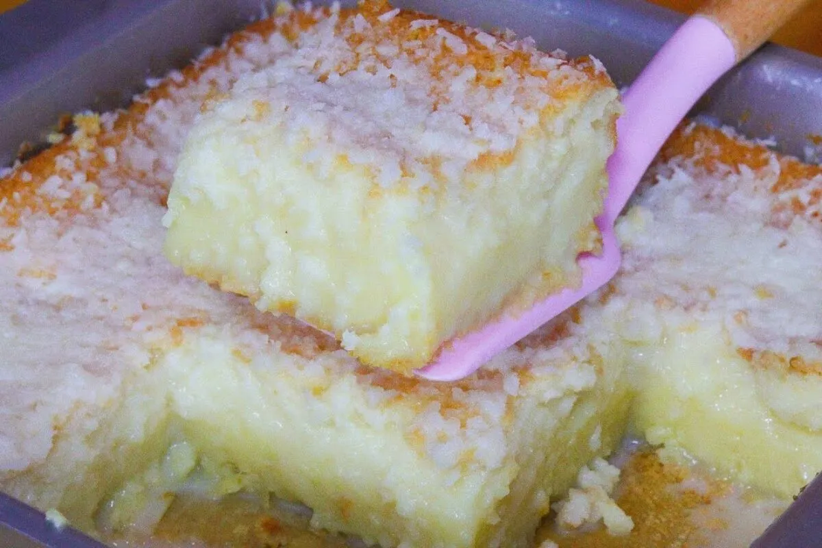 Bolo de coco sem trigo molhadinho: quando você experimentar não vai acreditar que não tem farinha