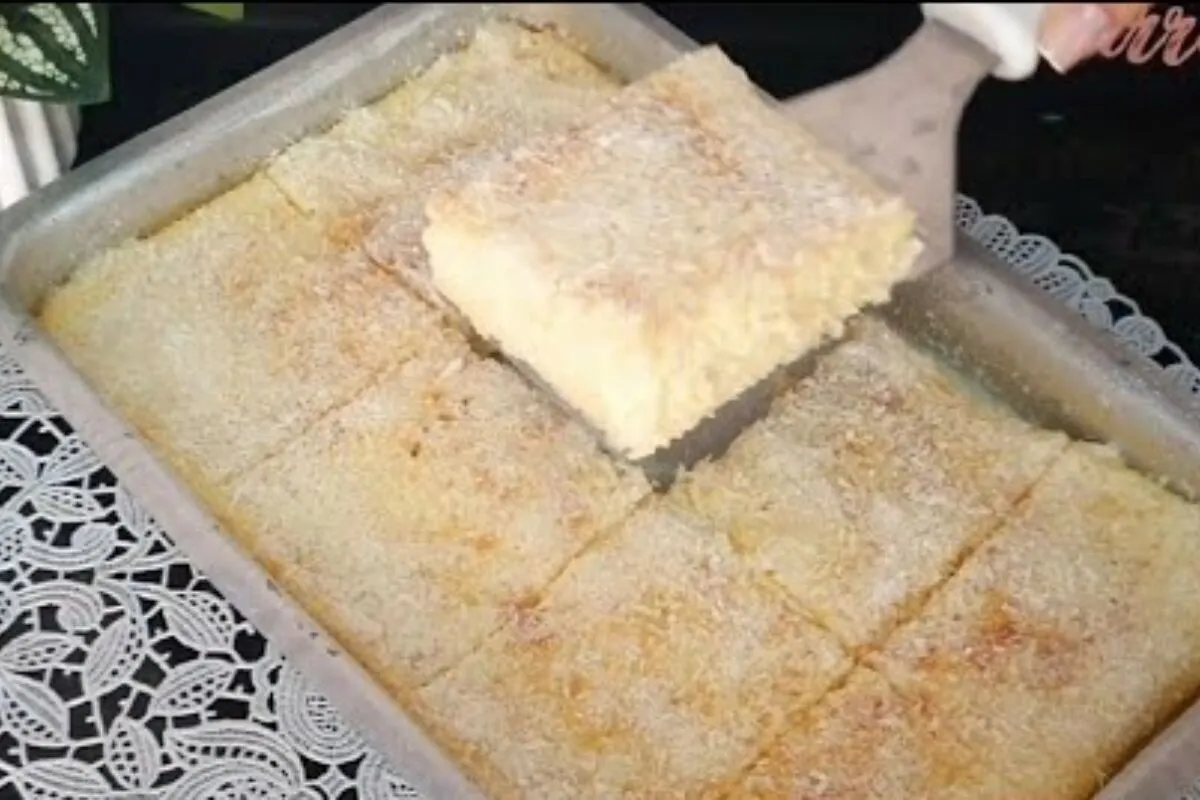 Bolo de coco super fofinho e molhadinho para deixar sua mesa de réveillon ainda mais irresistível