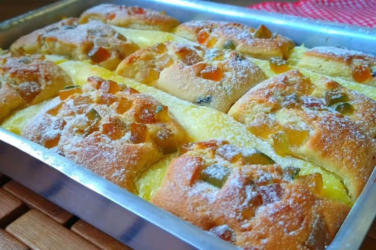 Bolo de frutas: é só misturar, bolo fácil, rápido, úmido e fofinho