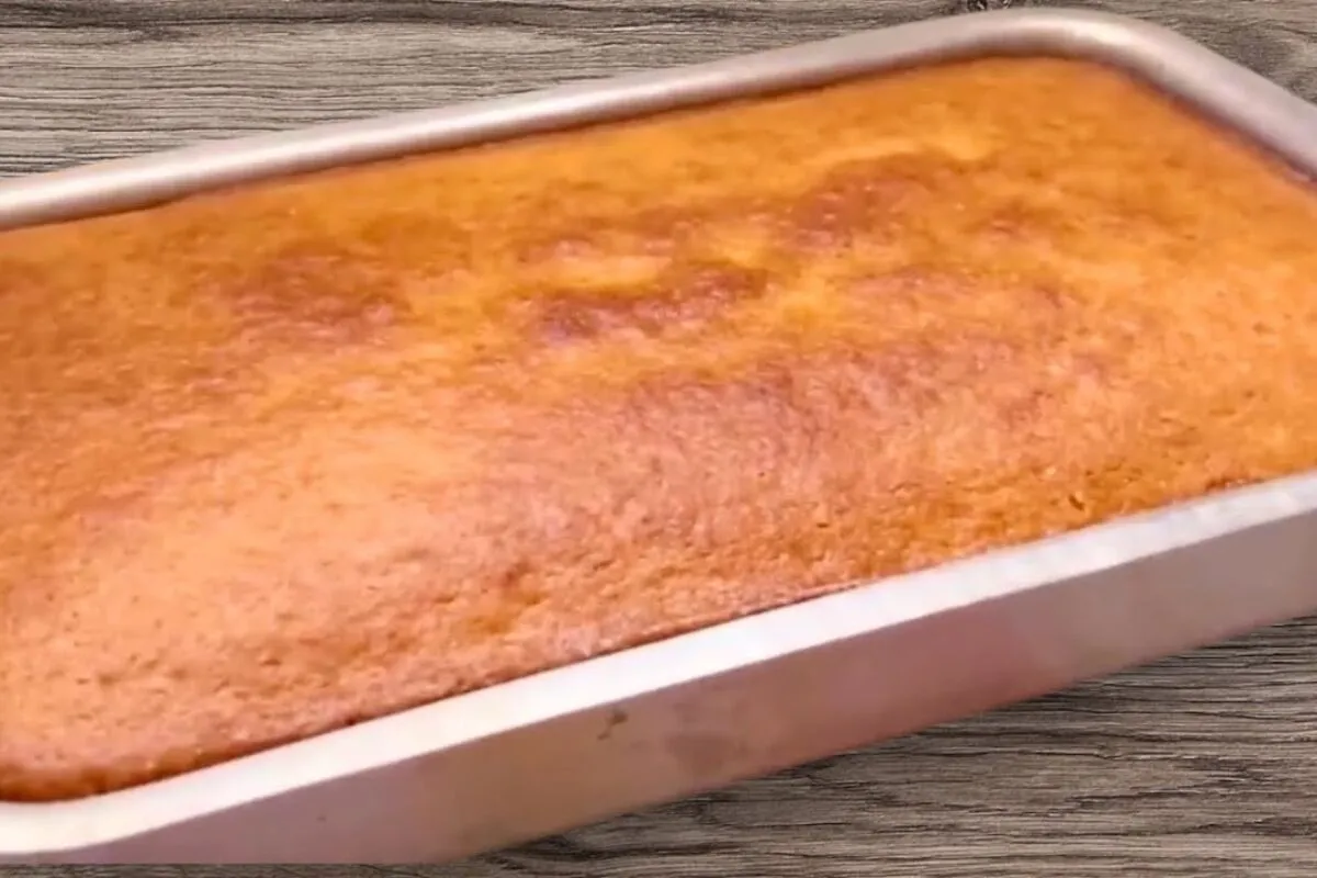 Bolo de fubá com mandioca: a combinação perfeita que resulta num bolo fofinho e macio