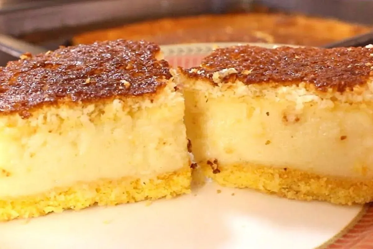 Bolo de fubá cremoso irresistível que combina com qualquer hora do dia