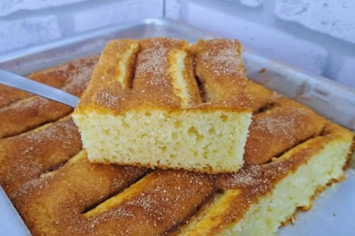 Bolo de iogurte com banana: uma receita macia e cheirosa, perfeita para acompanhar o seu café