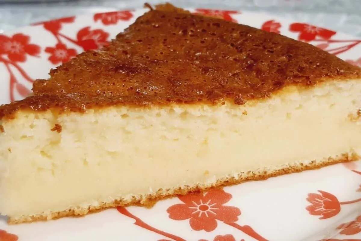 Bolo de maisena cremoso sem trigo: você vai querer fazer todos os dias na hora do café