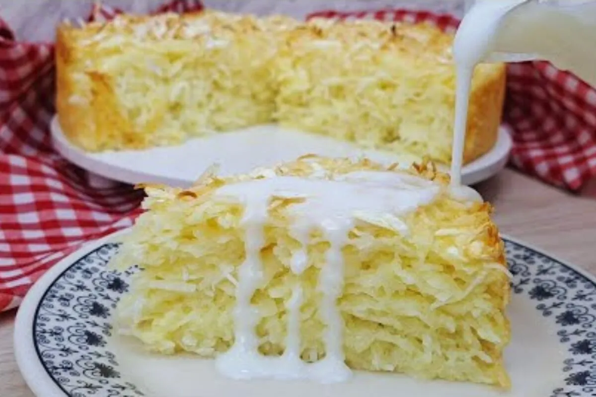 Bolo de mandioca com coco cremoso: a receita cremosa e deliciosa que não pode faltar no seu café da tarde