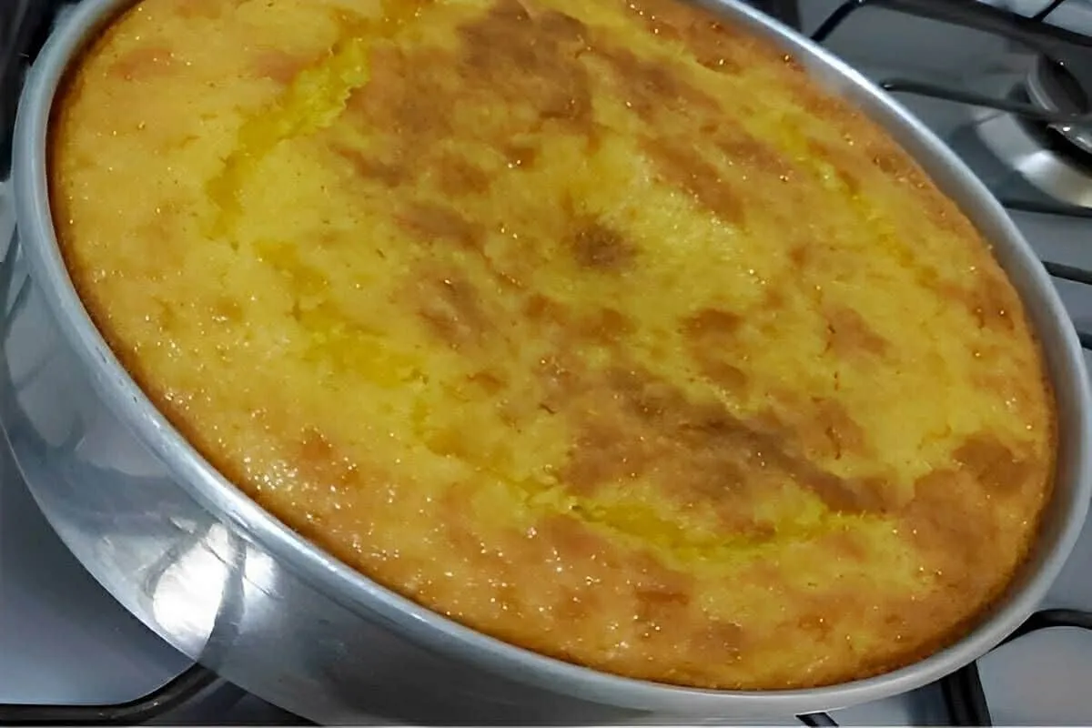 Bolo de milho cremoso fácil e rápido: uma delícia para servir no café da manhã ou lanche da tarde