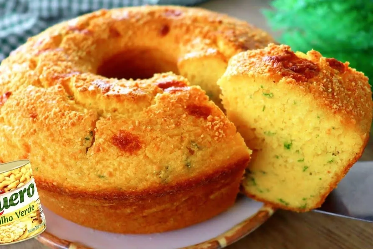 Bolo de milho salgado de latinha fofinho que fica uma delícia para o café da manhã