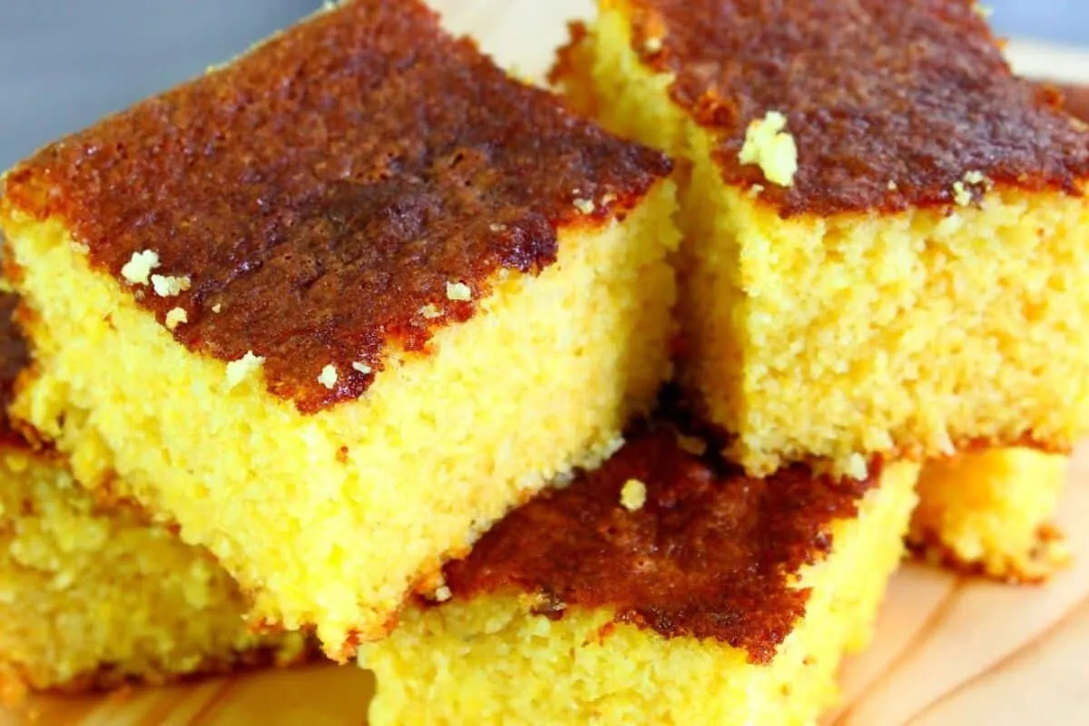Bolo de milho sem farinha: aprenda a fazer um bolo fofinho e molhadinho no liquidificador
