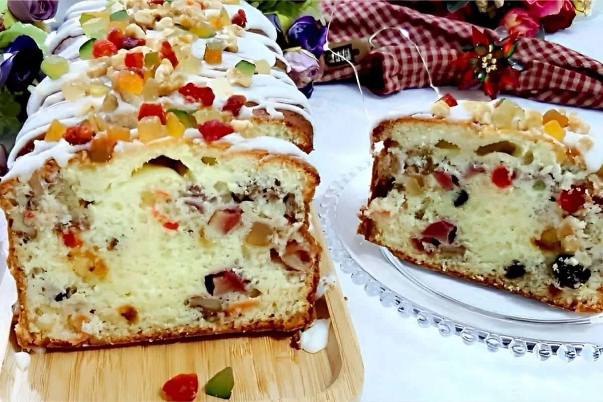 Bolo de natal perfeito para você servir na sua ceia e deixar sua mesa mais enfeitada