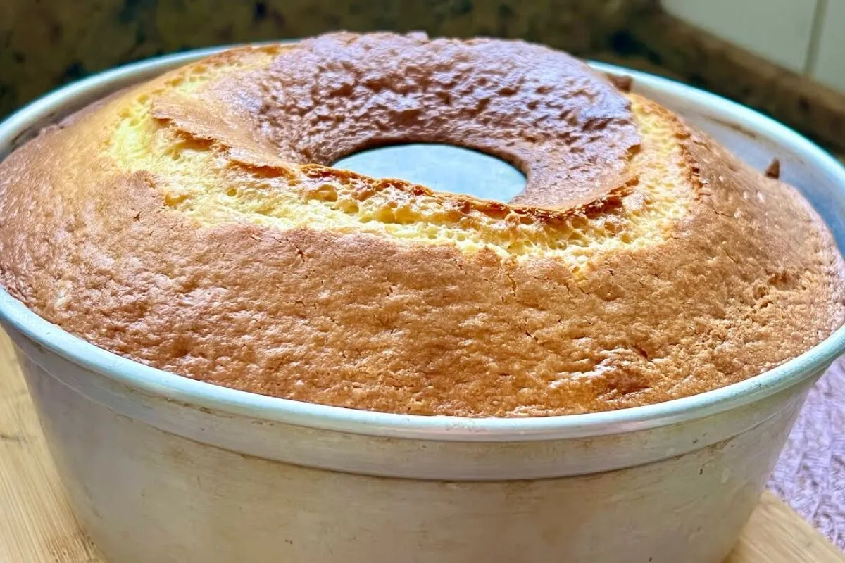 Bolo de tangerina: fofinho, grande e feito com poucos ingredientes direto no liquidificador
