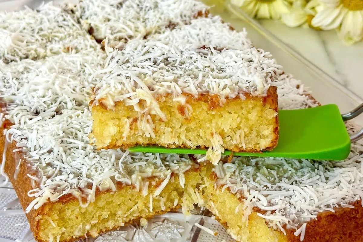 Bolo de tapioca molhadinho maravilhoso: tão fofinho que derrete na boca