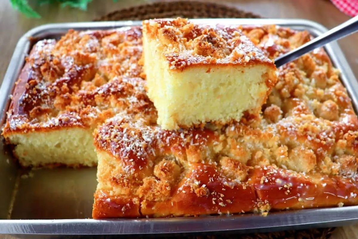 Bolo fatia húngara de uma forma simples e deliciosa para o seu café da tarde